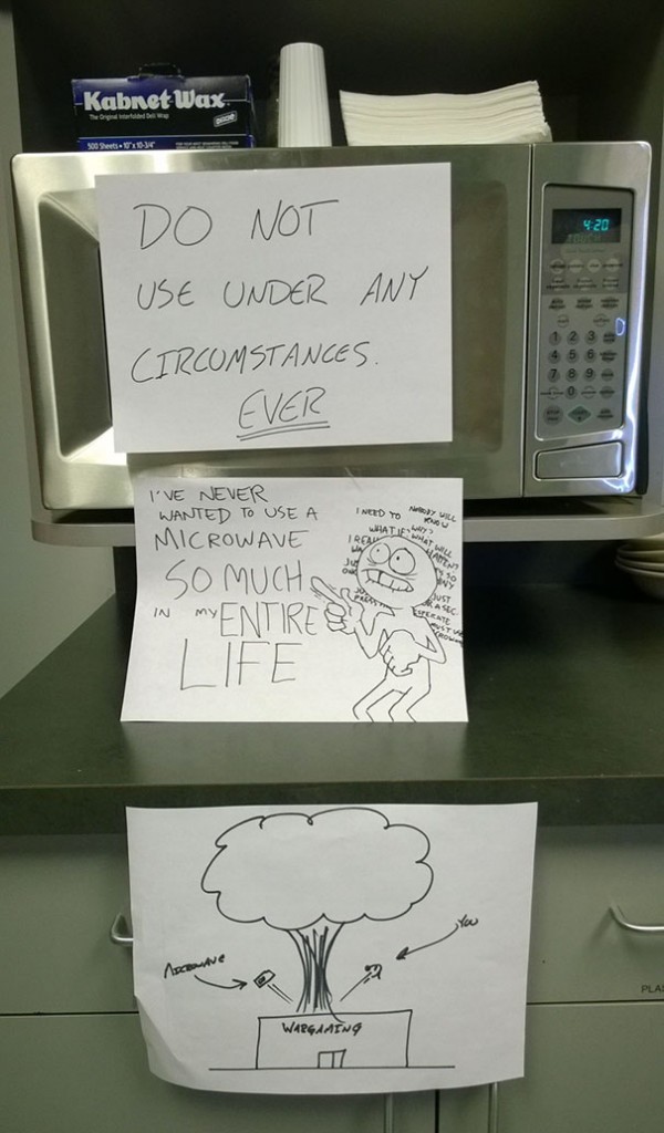 20 Hilariously Passive Aggressive Office Notes