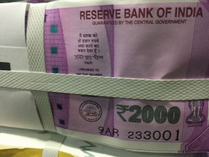 Rs. 2000 note 2000 rupee note