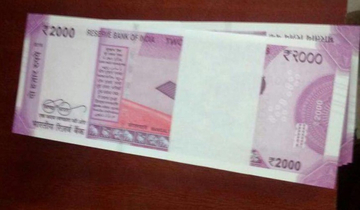 Rs. 2000 note 2000 rupee note