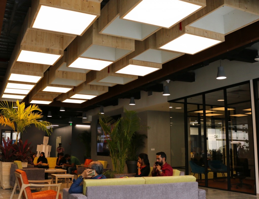 flipkart new office embassy tech village bangalore