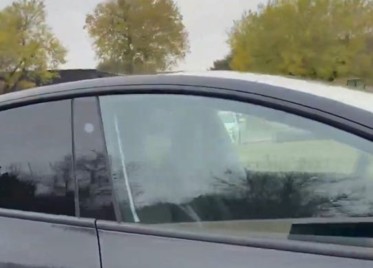 tesla austin no one inside car no safety driver